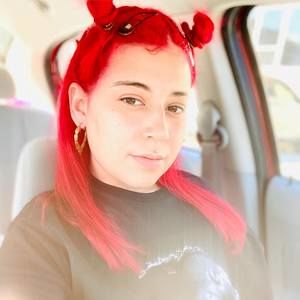 Meet your Posher, Nickki